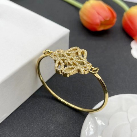 Luxury Designer Women's 18K Gold Plated Diamond Bangle Bracelet for Christmas Gift