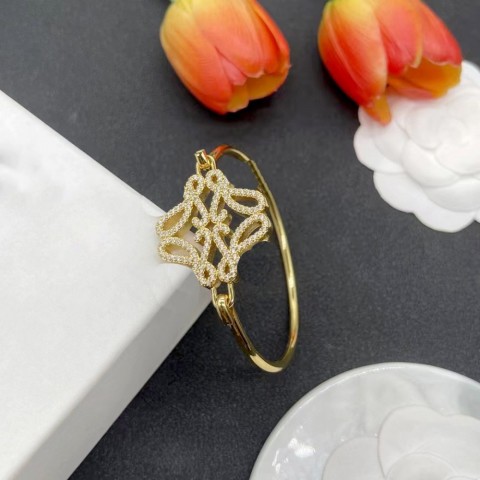Luxury Designer Women's 18K Gold Plated Diamond Bangle Bracelet for Christmas Gift