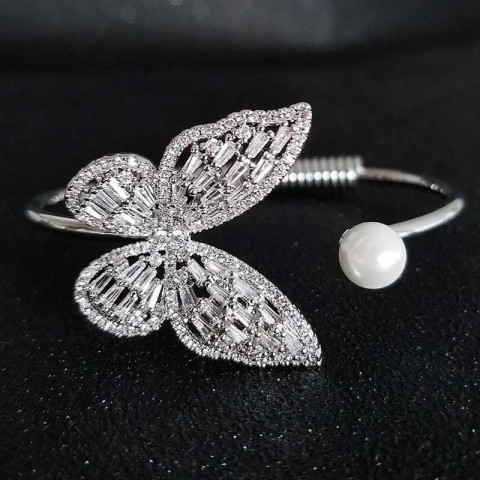Luxury Adjustable Snake Butterfly Bangle