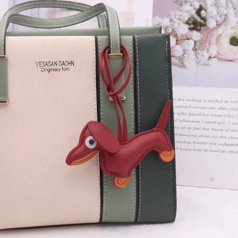Fashionable PU Leather Sausage Dog Keychain for Women