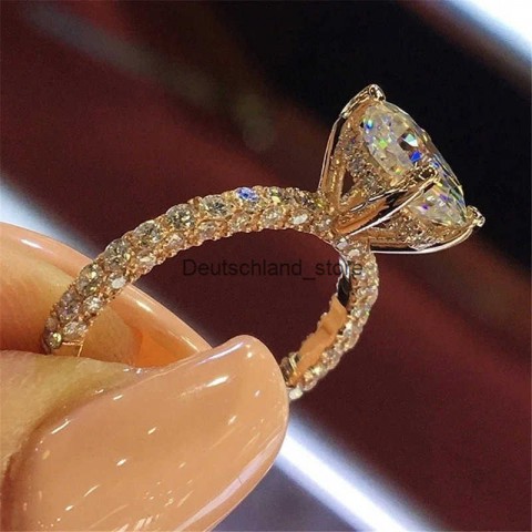 Elegant Crystal Band Rings for Women - Stylish Rhinestones Jewelry