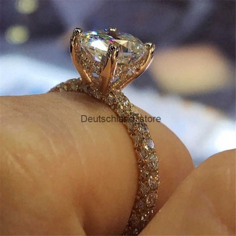 Elegant Crystal Band Rings for Women - Stylish Rhinestones Jewelry