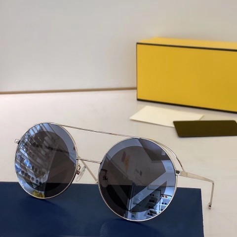 Top Quality UV400 Sunglasses for Men and Women