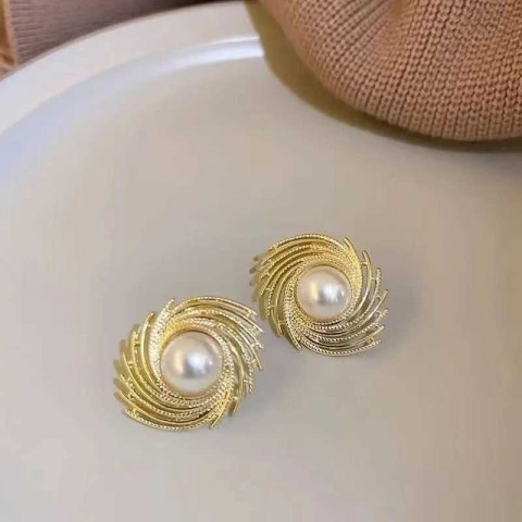 Stud Spiral Wind Imitation Pearl Golden Earrings - Minimalist Jewelry for Women by Sweet Earrings