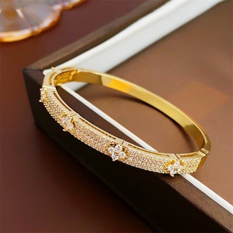 Moissanite Bangle for Women - Sparkling Rhinestone Unisex Casual Bracelet