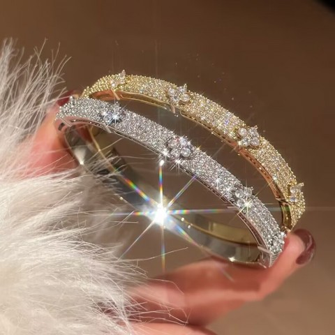 Moissanite Bangle for Women - Sparkling Rhinestone Unisex Casual Bracelet
