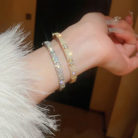 Moissanite Bangle for Women - Sparkling Rhinestone Unisex Casual Bracelet
