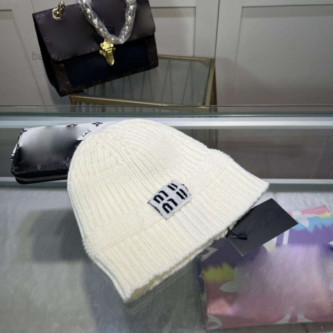 Women's Stylish Winter Beanie Hat with Letter Embroidery