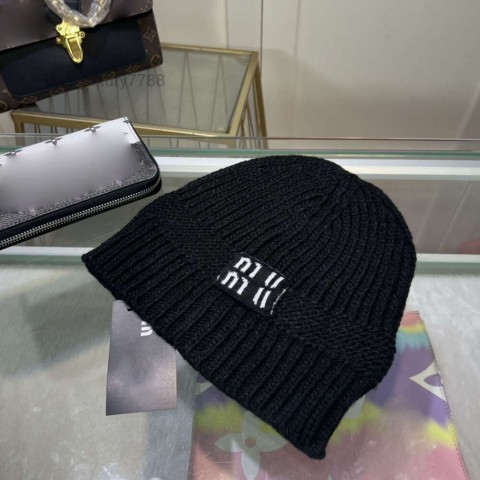 Women's Stylish Winter Beanie Hat with Letter Embroidery