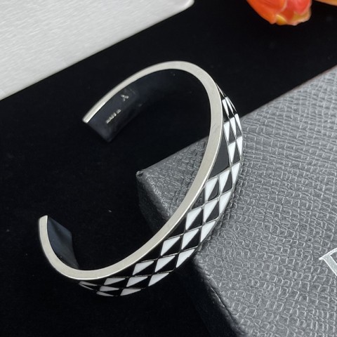 C Unisex 18K Gold Plated Geometry Bangle with Rhinestone