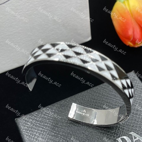 C Unisex 18K Gold Plated Geometry Bangle with Rhinestone