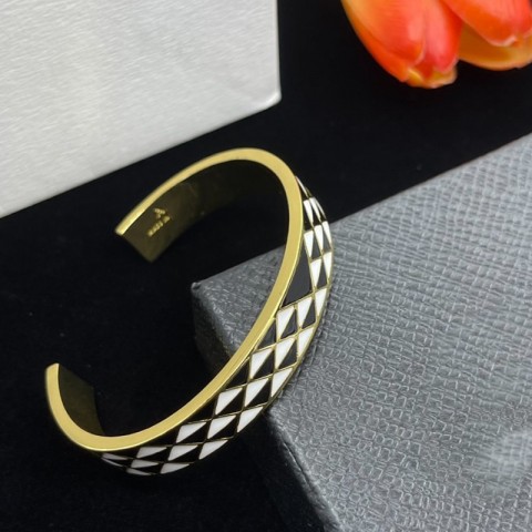 C Unisex 18K Gold Plated Geometry Bangle with Rhinestone