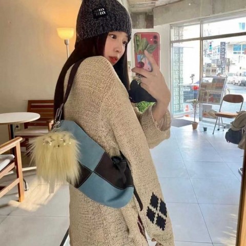 Miao Family Fashionable Women's Beanie Skull Cap Winter Hat