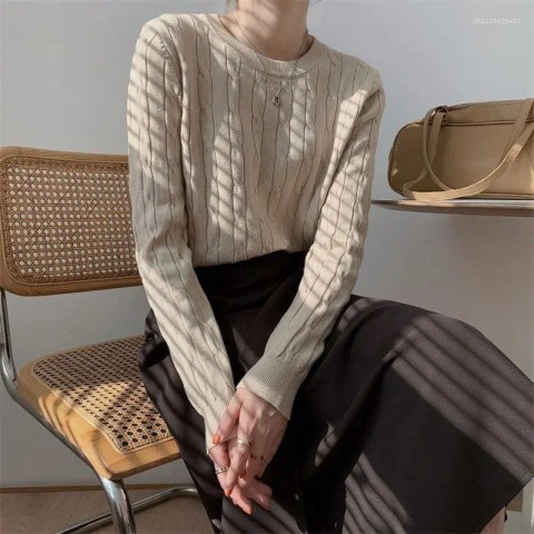 Warm Women's 2024 Autumn Winter O-Neck Knit Sweater, Slimming & Casual