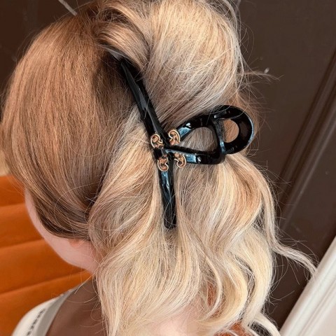 Brand_mask Exquisite Classic Black Hair Clamps with Intricate Leopard Print for Women