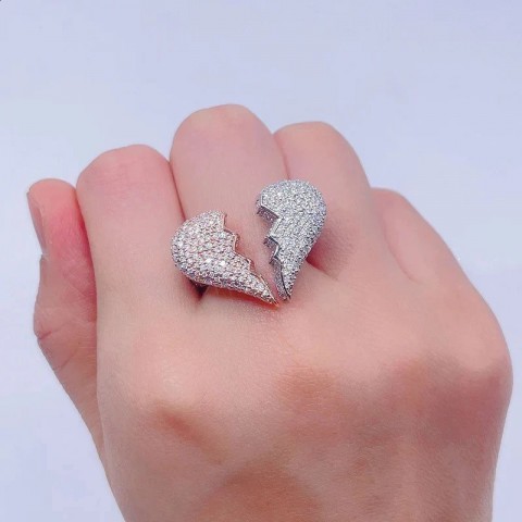Hip Hop Rapper Bling Silver Plated Heart Ring with CZ Stones for Unisex Lover Jewelry