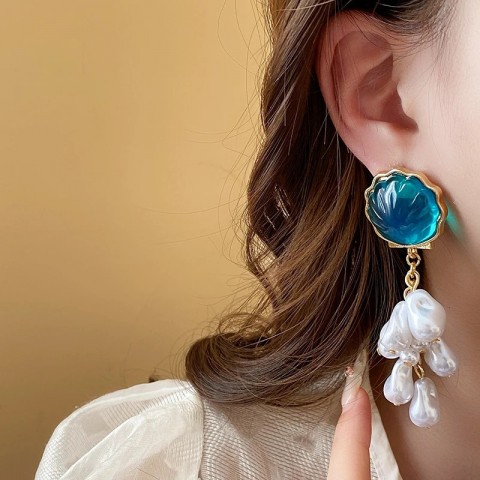 Maple Leaf Women's Imitation Pearl Dangle Earrings, Retro Bohemian Style, Beach Wear