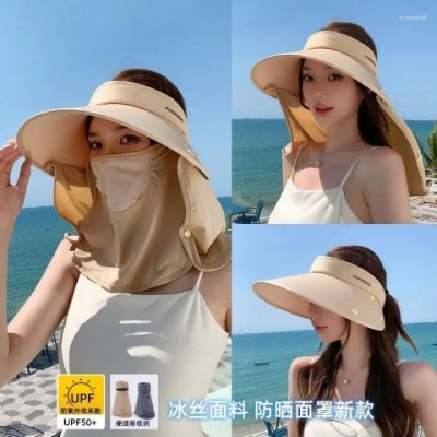 Berets 2025 Women Unisex Summer Travel Hat with Detachable Cape