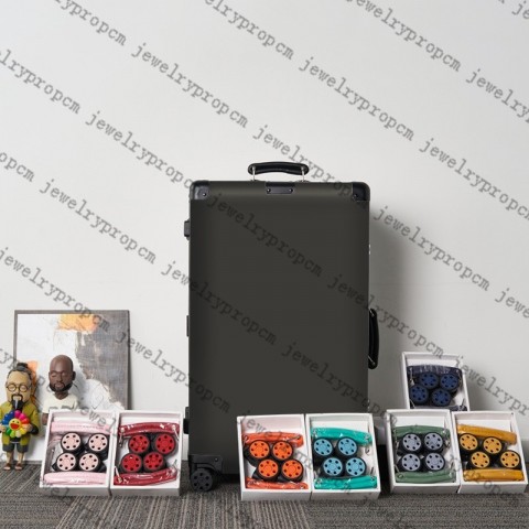 Luggage Designer Unisex Spinner Suitcase - High-Strength & Waterproof | Perfect for Travel & Leisure