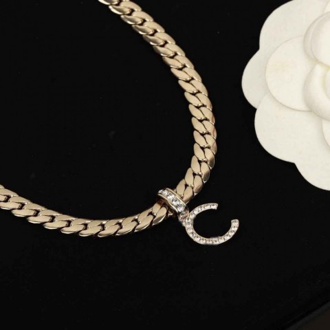 Luxury Women's 18K Gold Plated Diamond Pendant Necklace with Chain in Black Bohemian Style