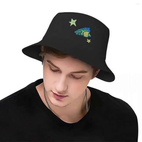 Beret Bucket Hat - Crayon Frog Funny Design for Men Women