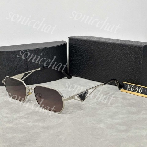 Designer Metal Frame Lightweight Sunglasses for Men and Women
