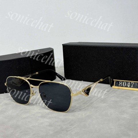 Designer Metal Frame Lightweight Sunglasses for Men and Women