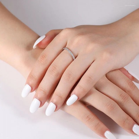 Elegant 18k Gold Women's Cluster Ring with 925 Sterling Silver and 1.8mm D Color Moissanite