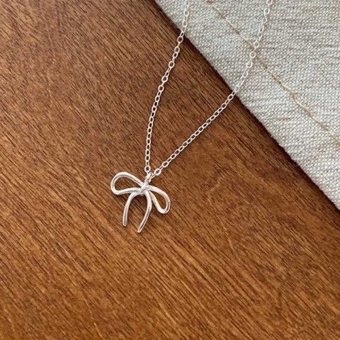 Cute Bowknot Necklace in 925 Sterling Silver for Women - Fashion Jewelry with Charm