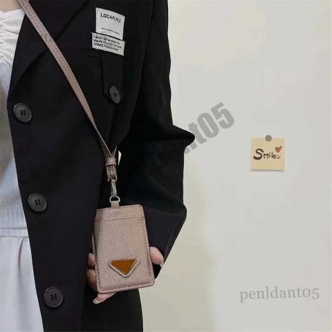 Elegant Unisex Triangle Design Mini Wallets & Keychains