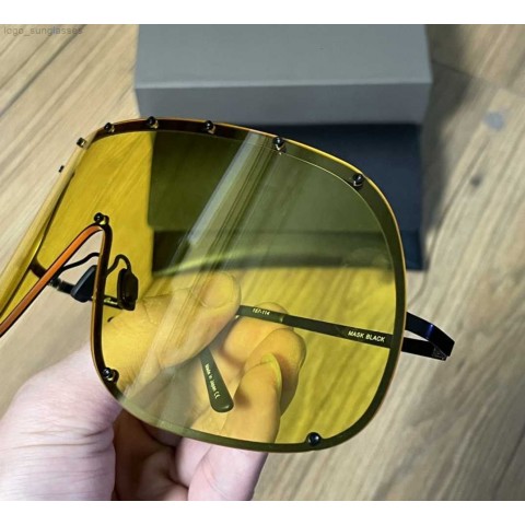 Oversize Metal Wrap Sunglasses for Unisex - Anti-UV Butterfly Eyewear