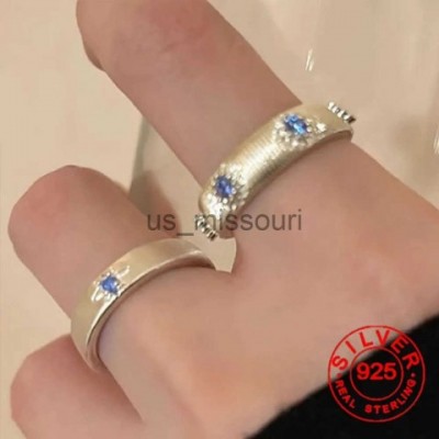 BF Club Women's Simple Geometry Silver Ring with Blue Stone - Retro Fashion Allergy-Free Gift