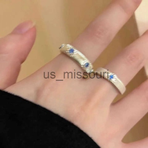 BF Club Women's Simple Geometry Silver Ring with Blue Stone - Retro Fashion Allergy-Free Gift