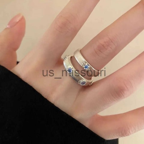 BF Club Women's Simple Geometry Silver Ring with Blue Stone - Retro Fashion Allergy-Free Gift