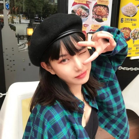 Custom Unisex Adjustable Wool Beret with PU Edge