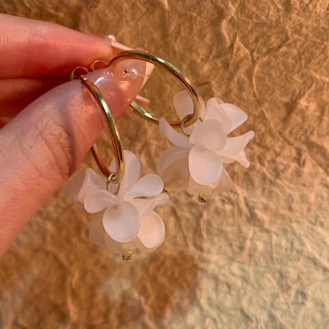 HANKOU Bohemian Charm Earrings for Women - White Flower Camellia Style