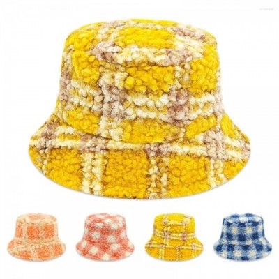 Trendy Plush Beret Hat for Women - Cold Protection & Stylish Winter Warmth