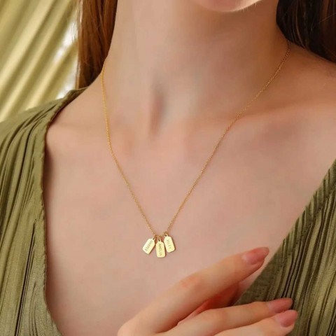 Custom Gold Label Pendant Necklace for Women