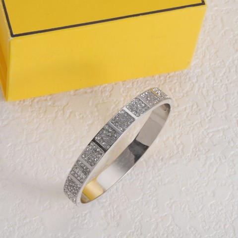 Elegant Alloy Fashion Bangle with Gold Accents for Unisex