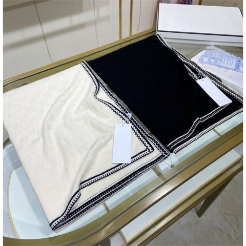 JACI Women's Warm Cashmere Scarf, Classic Letter Design, Two-Sided, 100-135cm