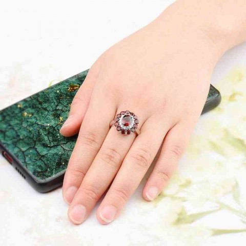 Hutang Gems & Jewelry Red Mozambique Garnet 925 Silver Elegant Women's Vintage Ring