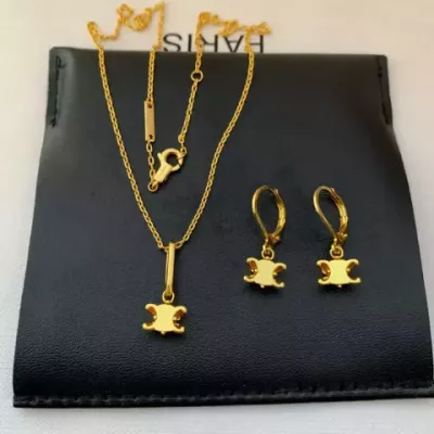 DESIGNER Women's Classic 18K Gold Plated Pendant Necklace with Letters for Daily Wear