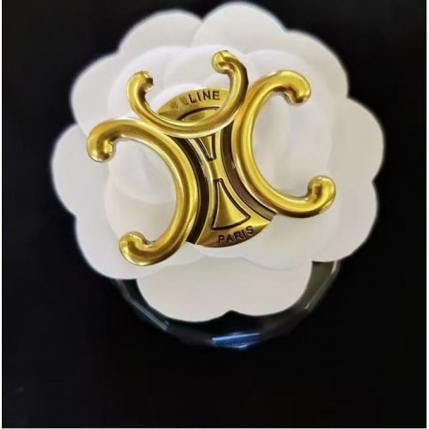 Elegant Versatile Designer Brooch - Unisex Fashion Accessory for Any Occasion