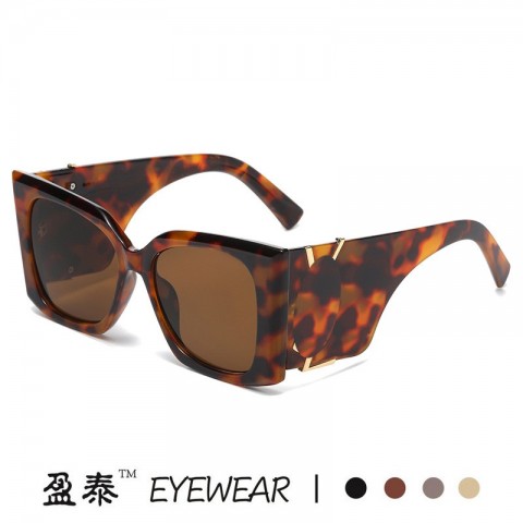 Retro Fashion Cat Eye Sunglasses for Women - Large Frame Gradient Glasses