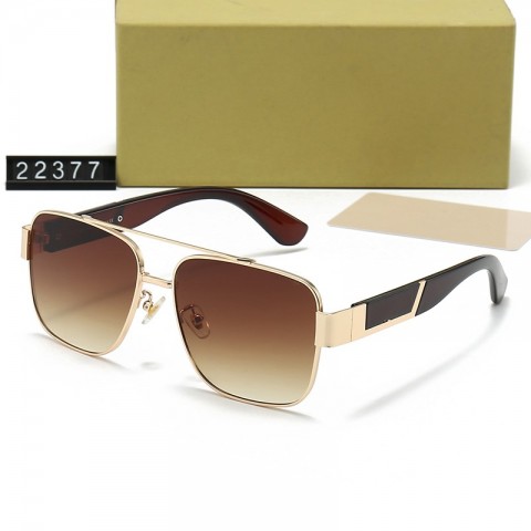 Designer Women's Wayfarer Sunglasses with UV400 Protection and Alloy Frame