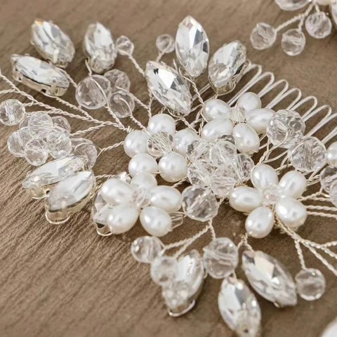 Luxurious Crystal Hair Clips Set for Sweet Brides & Daily Fashion Women