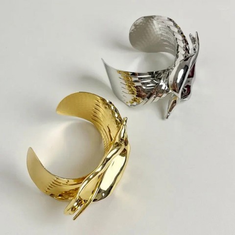 Luxury Iris Bangle for Women, Exaggerated Light Design, High-grade Niche Jewelry