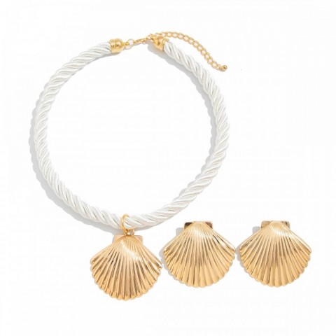 Ingemark Unique Large Metal Scalp Pendant & Stud Earrings Set for Women 2025