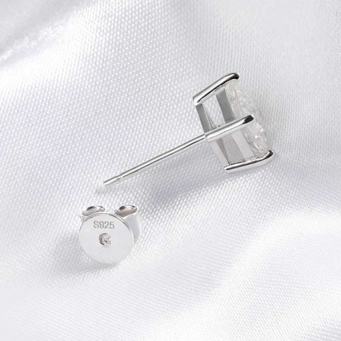 Knot Smyoue Red Coral Stud Earrings for Men - VVS Quality Moissanite