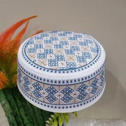 Muslim Men's High-Quality Silk Prayer Caps & Embroidered Headwraps